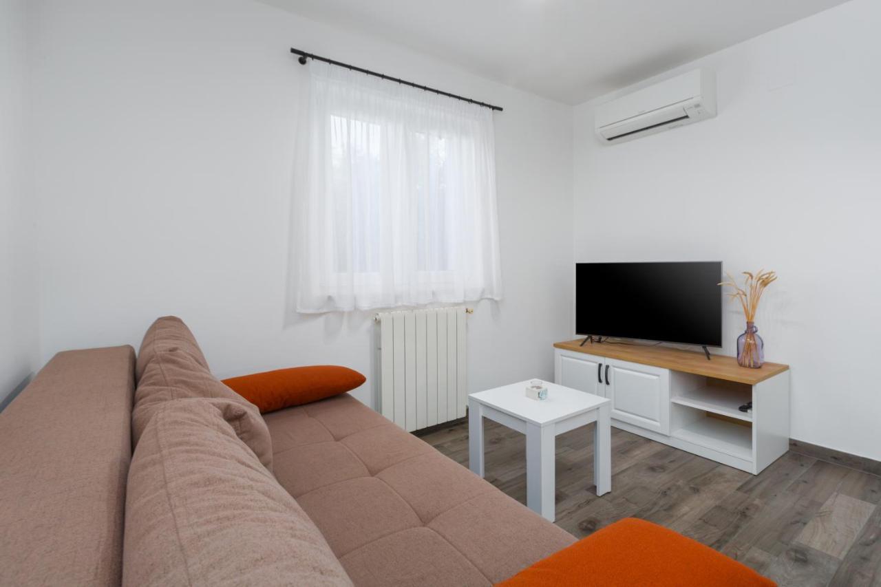 Apartmani Martincic Novigrad Istria 外观 照片